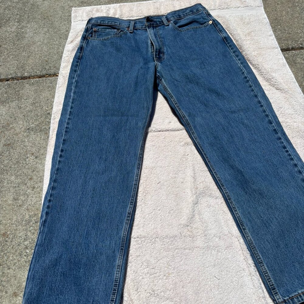 Levi's 550 jeans (medium stonewash)